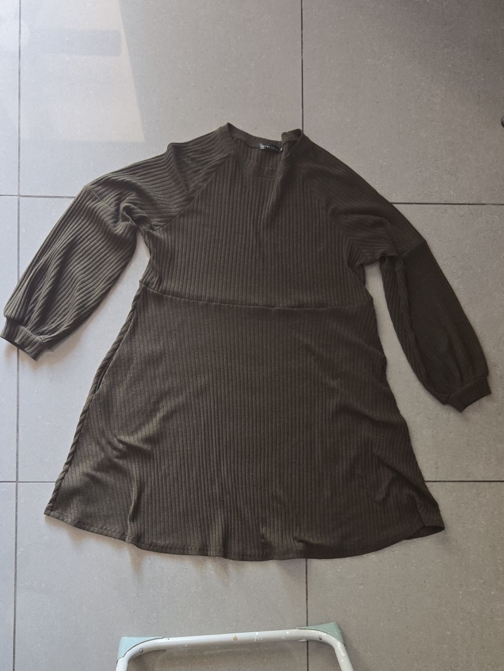 Ribbed Long-Sleeve Midi Dress in Olive